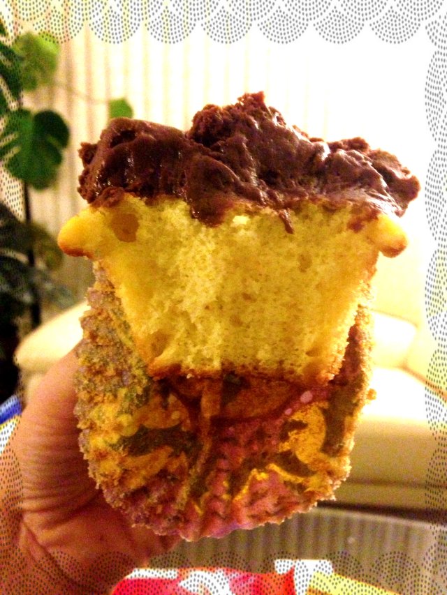 Vyvacious || Butter Yellow Pudding Cupcake